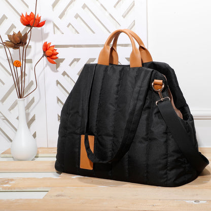 Stylish and Lightweight Waterproof Pet Carrier Bag for Dogs and Cats - Perfect for On-the-Go Pet Lovers!