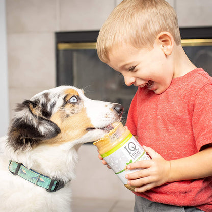 IQ Treat Spread Dog Peanut Butter & IQ Treat Mat Dog Lick Mat (100% Natural-Xylitol Free Peanut Butter for Dogs & IQ Treat Mat Dog Lick Mat for Dogs) Dog Treats, Dog Snacks & Dog Licking Mat